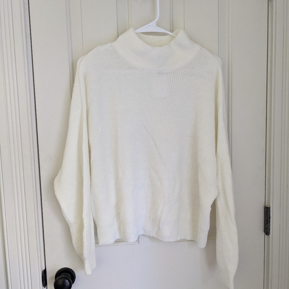 H&M Turtleneck Sweater M